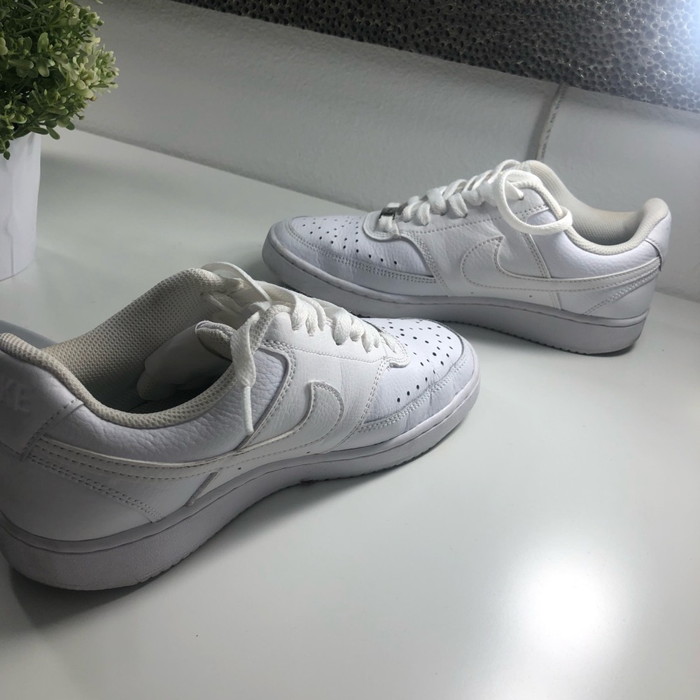 Nike Court vision low - gently used. Great price.